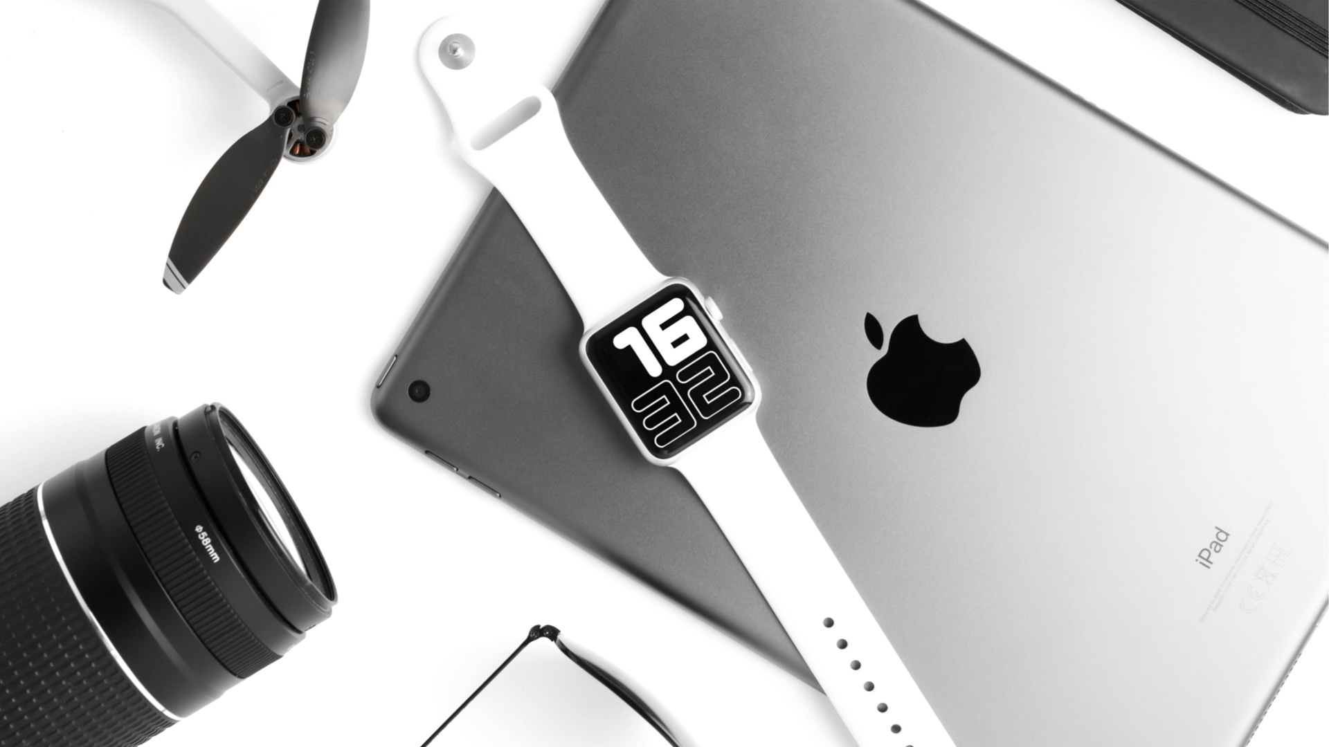 Win A Tech Bundle Worth £10000 | Tech Prizes | DAYMADE